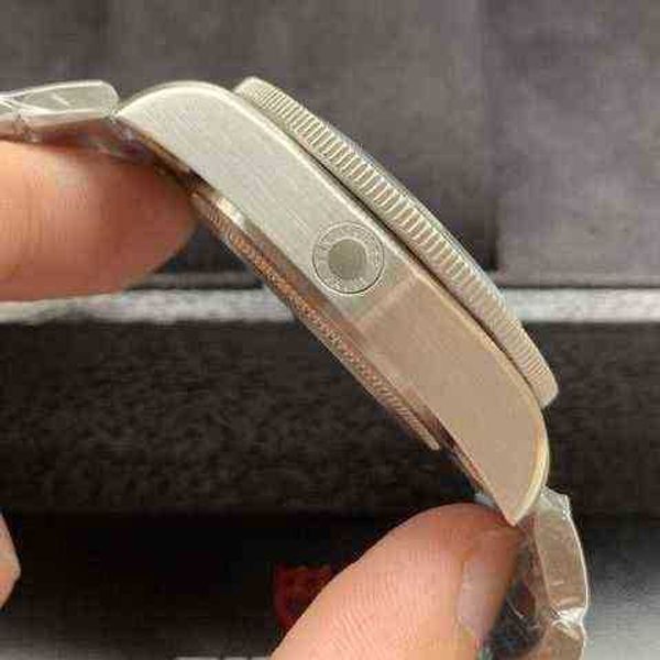 watch fashion tudors luxury designer watch men's titanium potato collar submersible steel belt fully automatic mechanical luminous divi, Slivery;golden
watch fashion tudors luxury designer watch men's titanium potato collar submersible steel belt fully automatic mechanical luminous divi, Slivery;golden