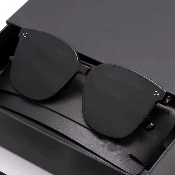 sunglass2022 new sunglasses men s and women s online red same fashion korean trend sunglasses, White;black
sunglass2022 new sunglasses men s and women s online red same fashion korean trend sunglasses, White;black