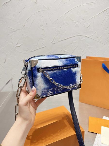 designer brand totes shoulder m20557 mini soft trunk men women bag canvas embossed print genuine calf-leather chain cross-body shoulderbag p
designer brand totes shoulder m20557 mini soft trunk men women bag canvas embossed print genuine calf-leather chain cross-body shoulderbag p