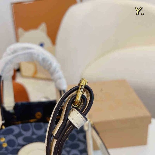 designer luxury women bag coch handbag fashion inclined shoulder bags cc versatile purses cochs totes large capacity saddle coal wallet 5a2j
designer luxury women bag coch handbag fashion inclined shoulder bags cc versatile purses cochs totes large capacity saddle coal wallet 5a2j