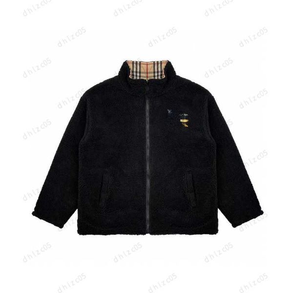 burb winter embroidered war horse plaid lamb fleece reversible coat men's and women's casual versatile warm jacket cotton, Black;brown
burb winter embroidered war horse plaid lamb fleece reversible coat men's and women's casual versatile warm jacket cotton, Black;brown