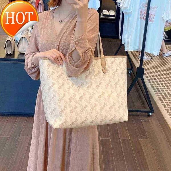 luxuries designers women coch bag cochs crossbody handbag shoulder totes bags cc designer handbags tote purses wallet 190c
luxuries designers women coch bag cochs crossbody handbag shoulder totes bags cc designer handbags tote purses wallet 190c