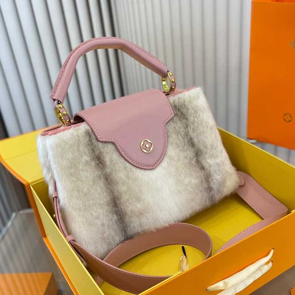 designer handbags v letter tote evening bags for women leather cross body bag pink winter plush shoulder purse emed messenger classic
designer handbags v letter tote evening bags for women leather cross body bag pink winter plush shoulder purse emed messenger classic