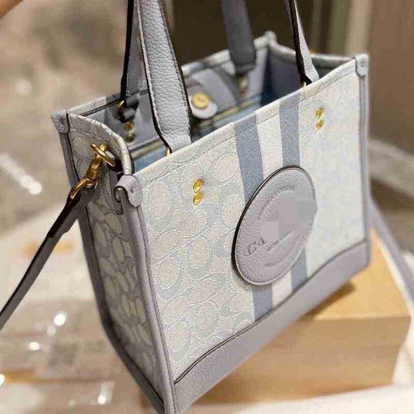 bag fashion designer coch handbag luxury inclined women shoulder bags cc versatile purses cochs totes large capacity saddle coal wallet 5a3x
bag fashion designer coch handbag luxury inclined women shoulder bags cc versatile purses cochs totes large capacity saddle coal wallet 5a3x