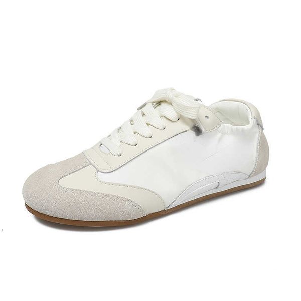 brand casual shoes 2022 designer design new training shoes lace up color contrast small white shoes, Black
brand casual shoes 2022 designer design new training shoes lace up color contrast small white shoes, Black