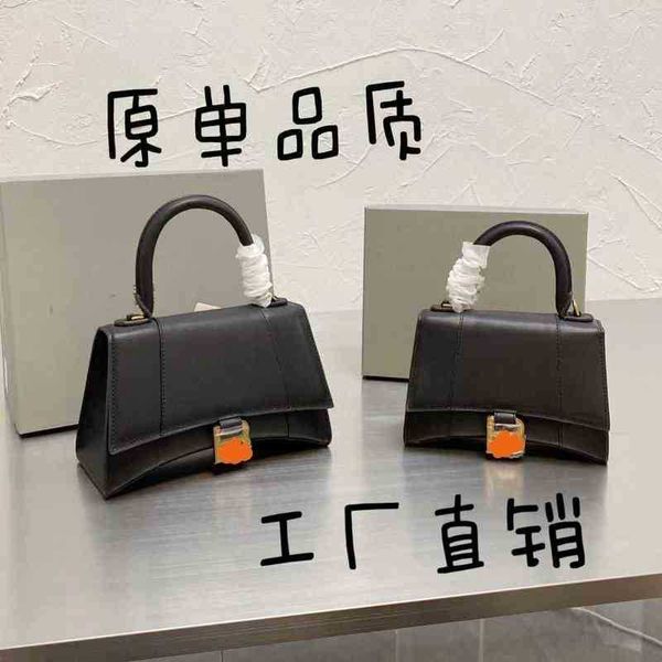 designer luxury womens bag balencigas handbag b-shaped paris single shoulder messenger fashion square gift shoulder oblique span versatile h
designer luxury womens bag balencigas handbag b-shaped paris single shoulder messenger fashion square gift shoulder oblique span versatile h