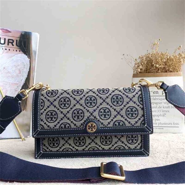 2022 torysburchs designer handbags bag women's lingge organ jacquard single diagonal leather patchwork square 81000 shoulder crossbody
2022 torysburchs designer handbags bag women's lingge organ jacquard single diagonal leather patchwork square 81000 shoulder crossbody