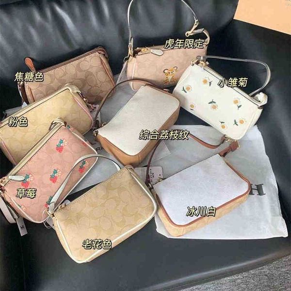 inclined handbag designer coch luxury fashion women bag shoulder bags cc versatile purses cochs totes large capacity saddle coal wallet 5a2r
inclined handbag designer coch luxury fashion women bag shoulder bags cc versatile purses cochs totes large capacity saddle coal wallet 5a2r