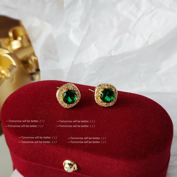 zircon emerald earrings charm tender baroque shaped freshwater full pearl 925 silver needle handmade design matte temperament vintage, Golden
zircon emerald earrings charm tender baroque shaped freshwater full pearl 925 silver needle handmade design matte temperament vintage, Golden