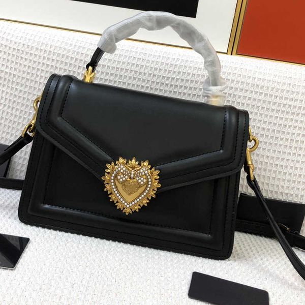 handbag designer bagwomen flap messenger bag layer leather crossbody handbag classic lady flip over shoulder bags multiple colors
handbag designer bagwomen flap messenger bag layer leather crossbody handbag classic lady flip over shoulder bags multiple colors
