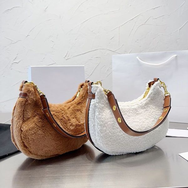 plush shoulder bag rivet fashion armpit crescent bags soft women handbags warm underarm dinner bags clutch purse lambwool hairiness leather
plush shoulder bag rivet fashion armpit crescent bags soft women handbags warm underarm dinner bags clutch purse lambwool hairiness leather