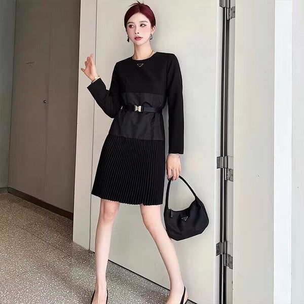 22fw autumn and winter latest dress pleated splice belt dress a-waist lady girl, Black;gray
22fw autumn and winter latest dress pleated splice belt dress a-waist lady girl, Black;gray