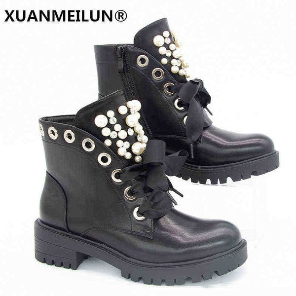 boots women short ladies leather ankle autumn platform motorcycle shoes for woman punk 36-42 winter pearl rivet sho 220805, Black
boots women short ladies leather ankle autumn platform motorcycle shoes for woman punk 36-42 winter pearl rivet sho 220805, Black