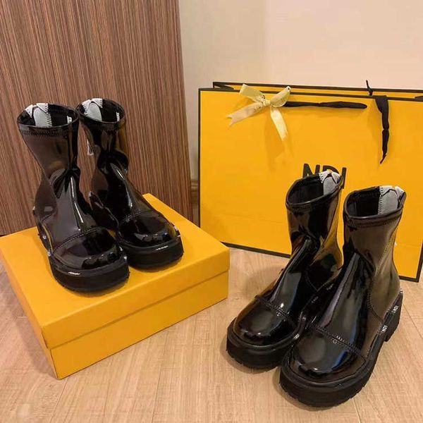 boots thick soled boots 2022 autumn and winter new fashionable patent leather thick heel leather short boots with high letters versatile thi, Black
boots thick soled boots 2022 autumn and winter new fashionable patent leather thick heel leather short boots with high letters versatile thi, Black