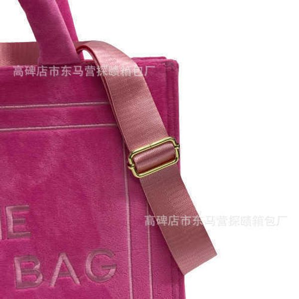 designers bag marc's jacob tote famous luxury lady fashion hourglass handbags new versatile plush commuter handheld messenger phow bags
designers bag marc's jacob tote famous luxury lady fashion hourglass handbags new versatile plush commuter handheld messenger phow bags