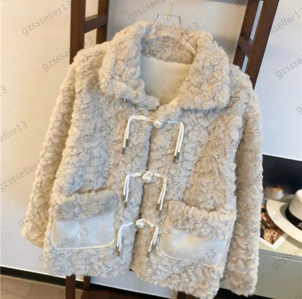 designer womens jackets pearl button large pocket lapel lamb wool jacket lined with fur soft windproof warm coats lovely joker women clothes, Black;brown
designer womens jackets pearl button large pocket lapel lamb wool jacket lined with fur soft windproof warm coats lovely joker women clothes, Black;brown