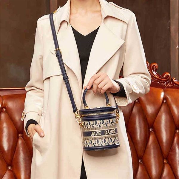 purses a small group of women carrying bags 2022 new light luxury bucket bags versatile messenger sling shoulder women's bags handbags
purses a small group of women carrying bags 2022 new light luxury bucket bags versatile messenger sling shoulder women's bags handbags