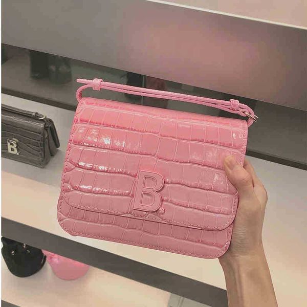 b summer trend balenciga fashion family letter genuine leather crocodiless pattern beancurd cowhide one shoulder cross small square
b summer trend balenciga fashion family letter genuine leather crocodiless pattern beancurd cowhide one shoulder cross small square