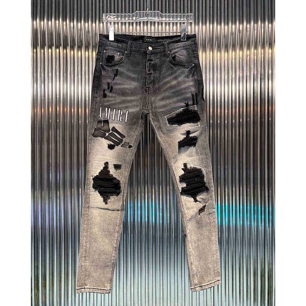 new amirs fog washed and used black letters embroidered hole sticking slim fitting small leg jeans men, Blue
new amirs fog washed and used black letters embroidered hole sticking slim fitting small leg jeans men, Blue