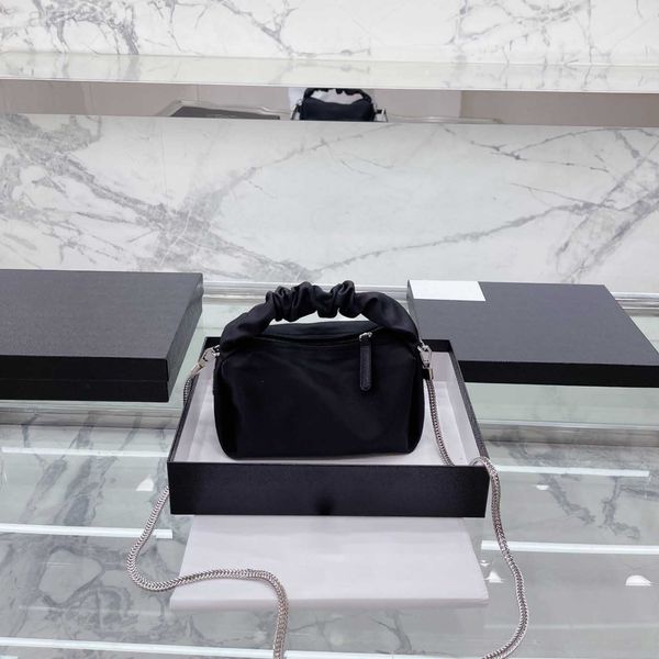 fashion designer bag handbag ladies shoulder bags chains plain crossbody handbags nylon tote woman luxuries messenger totes purse sacoche
fashion designer bag handbag ladies shoulder bags chains plain crossbody handbags nylon tote woman luxuries messenger totes purse sacoche