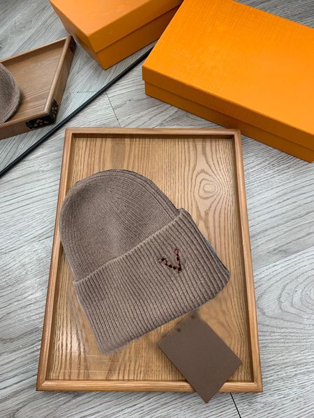 luxury beanies designer winter bean men and women fashion design knit hats fall woolen cap letter jacquard warm skull 2022, Blue;gray
luxury beanies designer winter bean men and women fashion design knit hats fall woolen cap letter jacquard warm skull 2022, Blue;gray