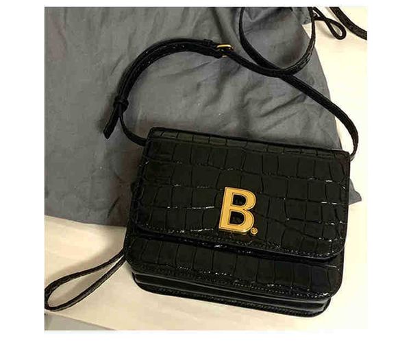 designer balenciga shirland st. emma 2022 pink leather women's bag crocodile b-shaped tofu bag hourglass bag single shoulder messenger
designer balenciga shirland st. emma 2022 pink leather women's bag crocodile b-shaped tofu bag hourglass bag single shoulder messenger