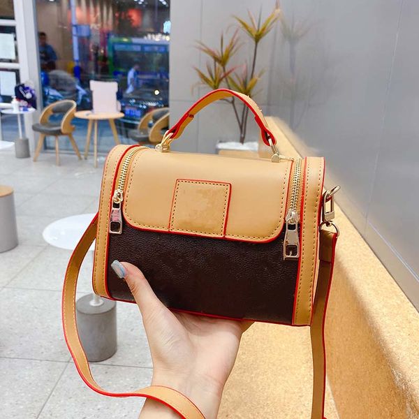 women's bags 2022 the new pu leather fashion female bags handbag totes one shoulder messenger bag #106-6
women's bags 2022 the new pu leather fashion female bags handbag totes one shoulder messenger bag #106-6