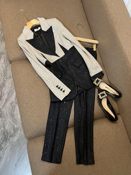 2022 autumn gray contrast color two piece pants sets long sleeve notched-lapel single-button blazers & pants suits set m2o299879, White
2022 autumn gray contrast color two piece pants sets long sleeve notched-lapel single-button blazers & pants suits set m2o299879, White