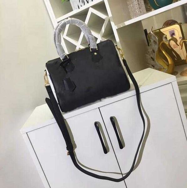 designer luxury women bags handbags totes bag womens crossbody handbag loulou lvs fashion capacity versatile shoulder pursest 7a quality fd1
designer luxury women bags handbags totes bag womens crossbody handbag loulou lvs fashion capacity versatile shoulder pursest 7a quality fd1