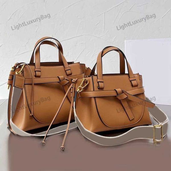 designer luxury loweitys leather splicing bags for womens handbags weave strap the tote bag multicolour crossbody 7a fashion versatile walle
designer luxury loweitys leather splicing bags for womens handbags weave strap the tote bag multicolour crossbody 7a fashion versatile walle
