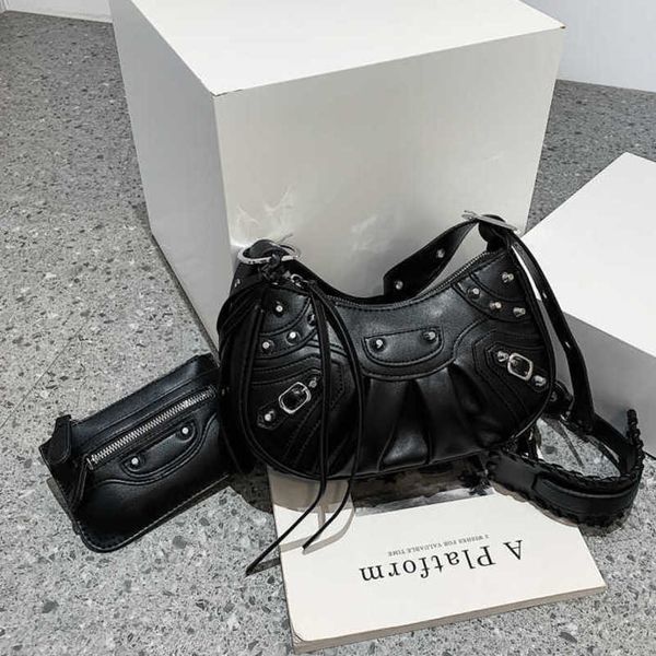 evening bags 2022 new rivet classic motorcycle women's three in month teeth underarm pleated one shoulder crossbody dumpling bag
evening bags 2022 new rivet classic motorcycle women's three in month teeth underarm pleated one shoulder crossbody dumpling bag