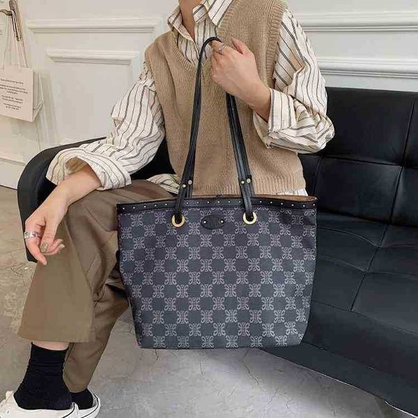 designer luxury women bag coch handbag fashion inclined shoulder bags cc versatile purses cochs totes large capacity saddle coal wallet 5a57
designer luxury women bag coch handbag fashion inclined shoulder bags cc versatile purses cochs totes large capacity saddle coal wallet 5a57
