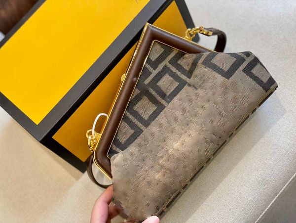 bag designer bag 5a women luxurys designers bags 2022 hands real leather womens hand shoulder crossbody wallet constances
bag designer bag 5a women luxurys designers bags 2022 hands real leather womens hand shoulder crossbody wallet constances