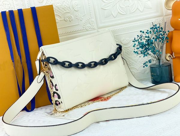 ladies purse leather designer luxury chain strap pocket card pocket money classic fashion famous brand matching box 25-20-5, Red;black
ladies purse leather designer luxury chain strap pocket card pocket money classic fashion famous brand matching box 25-20-5, Red;black