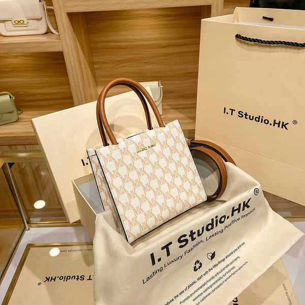 cabas cell genuine phone canvas line vertical leather handbag 2022 new fashion one shoulder cross body special women's bag small textin
cabas cell genuine phone canvas line vertical leather handbag 2022 new fashion one shoulder cross body special women's bag small textin