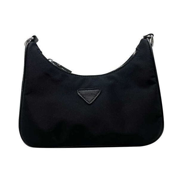 black nylon shoulder messenger bag for women handbag hobo designer with mini pocket luxury brand female crossbody
black nylon shoulder messenger bag for women handbag hobo designer with mini pocket luxury brand female crossbody