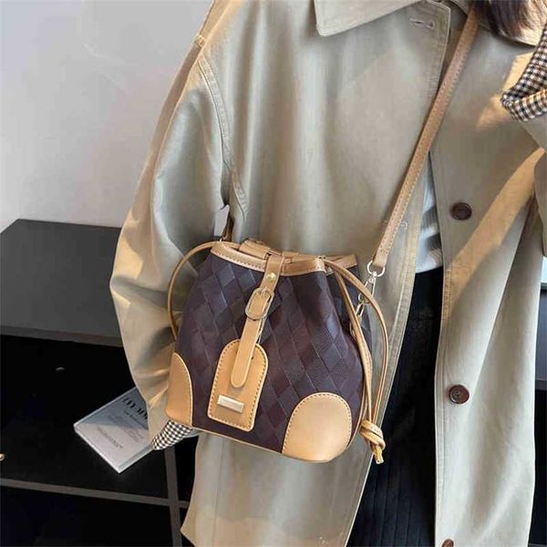bags bag female 2022 new bucket bag design contrast color sling single shoulder messenger purses
bags bag female 2022 new bucket bag design contrast color sling single shoulder messenger purses