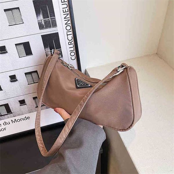bags autumn and winter new shoulder bag women's underarm pure color simple soft canvas french stick style women purses
bags autumn and winter new shoulder bag women's underarm pure color simple soft canvas french stick style women purses