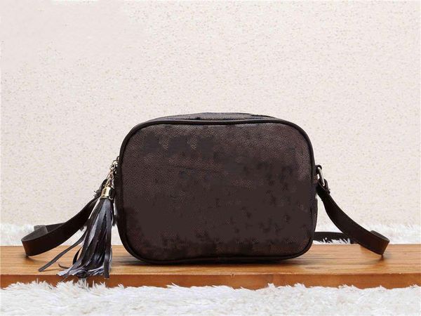2022 women's tassel purse can be y matched with the messenger bag fashion retro leather one shoulder luxury new school bag
2022 women's tassel purse can be y matched with the messenger bag fashion retro leather one shoulder luxury new school bag