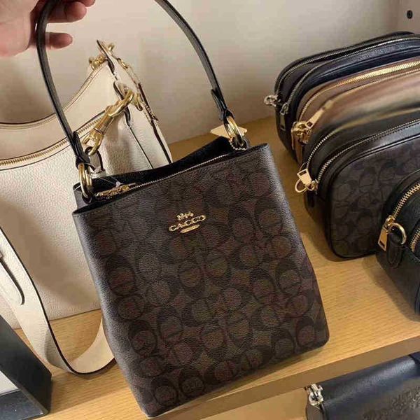 inclined handbag designer coch luxury fashion women bag shoulder bags cc versatile purses cochs totes large capacity saddle coal wallet 5agi
inclined handbag designer coch luxury fashion women bag shoulder bags cc versatile purses cochs totes large capacity saddle coal wallet 5agi