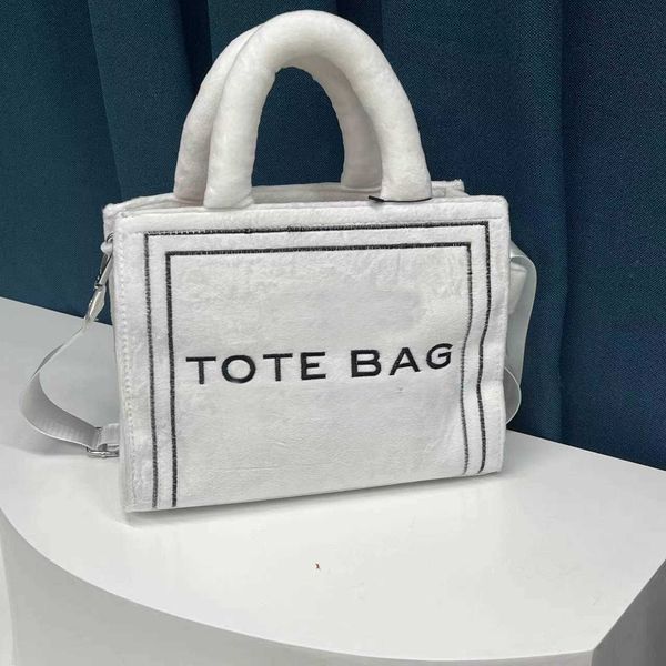 designers bag marc's jacob tote famous luxury lady fashion hourglass handbags new versatile plush commuter handheld messenger bags leat
designers bag marc's jacob tote famous luxury lady fashion hourglass handbags new versatile plush commuter handheld messenger bags leat