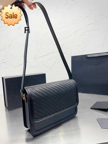 luxury designer single shoulder bag handbag edition and box female oblique cross 2022 european new american fashion factory low price direct
luxury designer single shoulder bag handbag edition and box female oblique cross 2022 european new american fashion factory low price direct