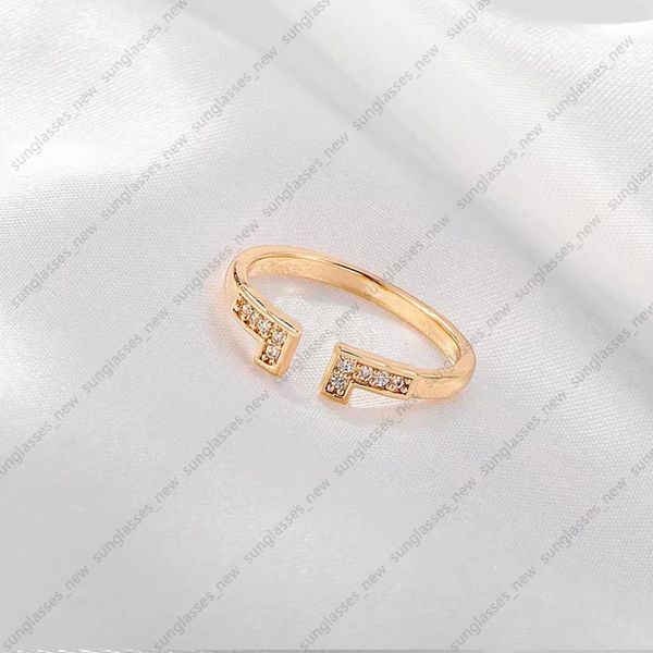 women ring luxury designer rings men fashion style classic jewelry gife for wedding party, Silver
women ring luxury designer rings men fashion style classic jewelry gife for wedding party, Silver