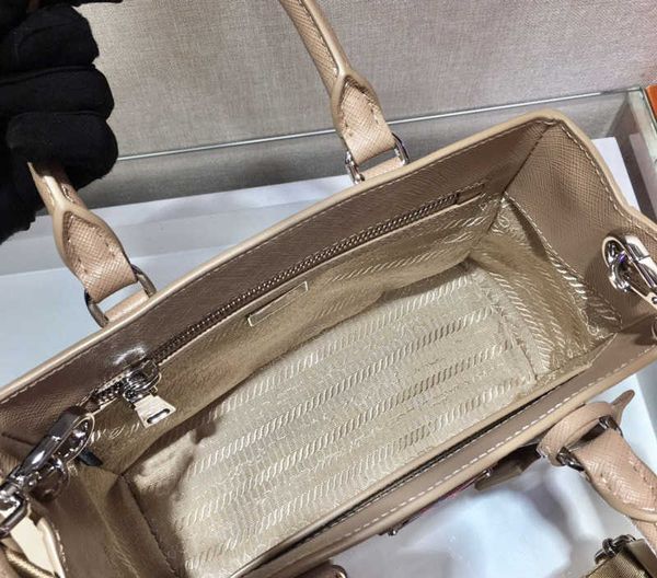 brand evening bags designer design leather women's of stylish hand-held cross-body bag a variety of color sizes are available
brand evening bags designer design leather women's of stylish hand-held cross-body bag a variety of color sizes are available