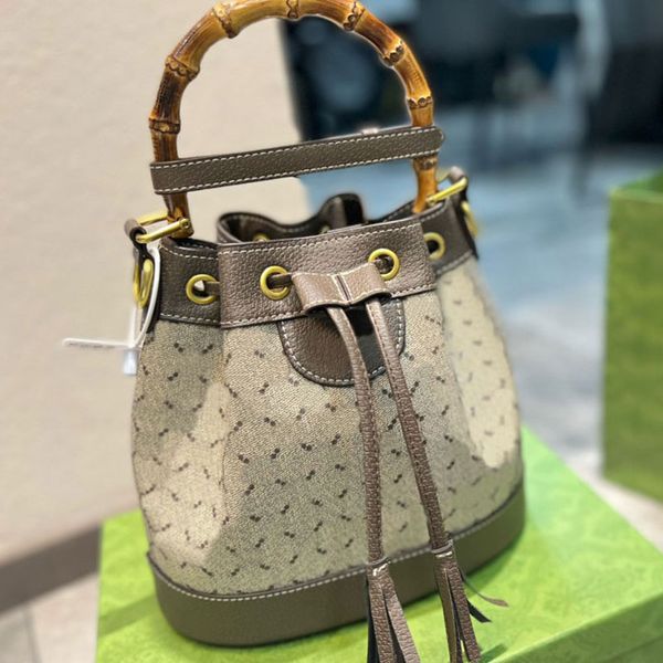 bamboo bucket bag handbags fashion crossbody bags classic dot letter shoulder purse leather drawstring binding gold hardware cell phone pock
bamboo bucket bag handbags fashion crossbody bags classic dot letter shoulder purse leather drawstring binding gold hardware cell phone pock