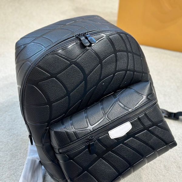 10a luxury designer backpack damier pattern discovery men's backpack commuter bag brand handbag large capacity luis bag size 37x40x20cm
10a luxury designer backpack damier pattern discovery men's backpack commuter bag brand handbag large capacity luis bag size 37x40x20cm