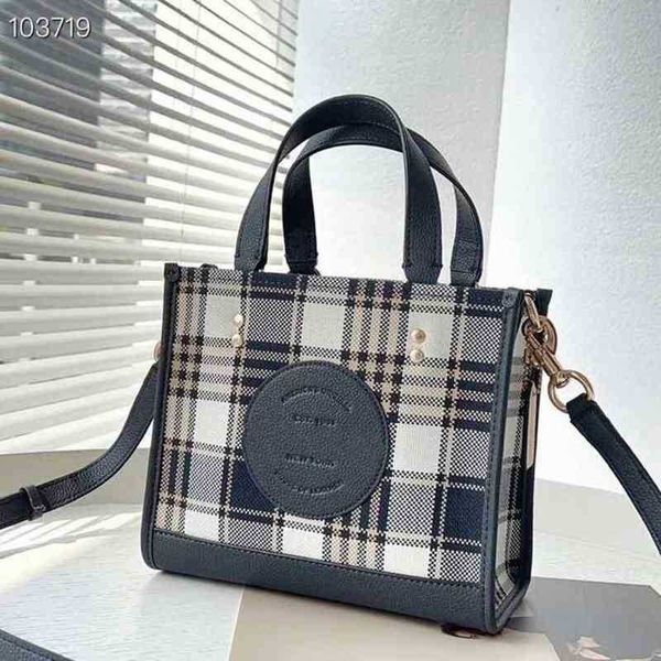 designer luxury women the tote bag fashion versatile handbags shoulder crossbody bags purse telfars totes large capacity saddle wallets 7a 3
designer luxury women the tote bag fashion versatile handbags shoulder crossbody bags purse telfars totes large capacity saddle wallets 7a 3