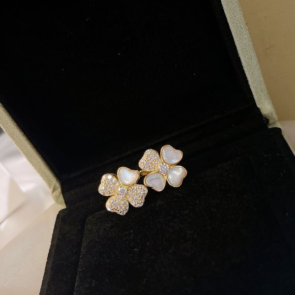 vintage open cluster rings s925 sterling silver 18k gold plated white mother of pearl and crystal designer four leaf clover finger accessore, Golden;silver
vintage open cluster rings s925 sterling silver 18k gold plated white mother of pearl and crystal designer four leaf clover finger accessore, Golden;silver