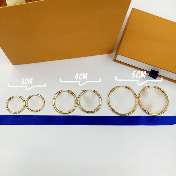 Women Gold Earrings Designer Luxury Hoop Earrings Extravagant Studs 4cm Classic Simple Earring Steel Silver Letter Engagement Fashion Jewelry Valentine's Day Gift
Women Gold Earrings Designer Luxury Hoop Earrings Extravagant Studs 4cm Classic Simple Earring Steel Silver Letter Engagement Fashion Jewelry Valentine's Day Gift