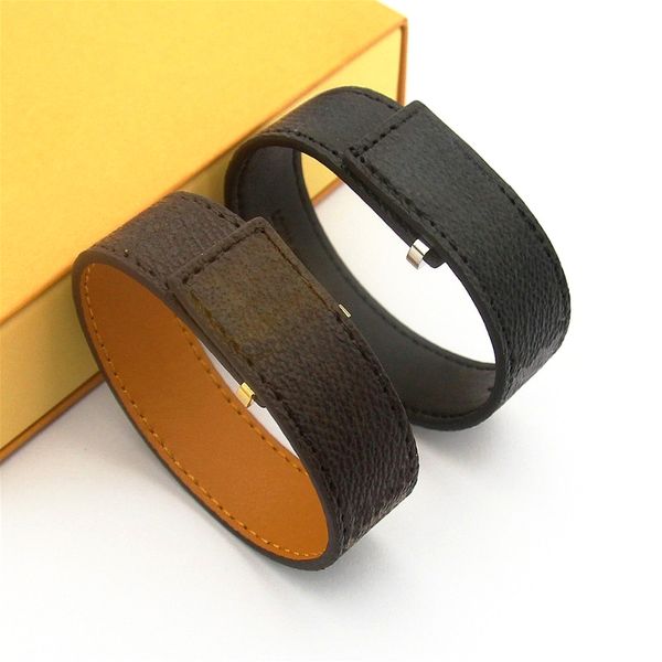 Designer Leather Bracelet Men's Leather Punk Hip-Hop Titanium Leather Bracelet Gift Set with Original Packaging High-quality Genuine Leather Handmade Production
Designer Leather Bracelet Men's Leather Punk Hip-Hop Titanium Leather Bracelet Gift Set with Original Packaging High-quality Genuine Leather Handmade Production